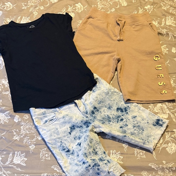 Girls Bundle Guess Shorts Tee Size 6X/7 - Picture 1 of 8